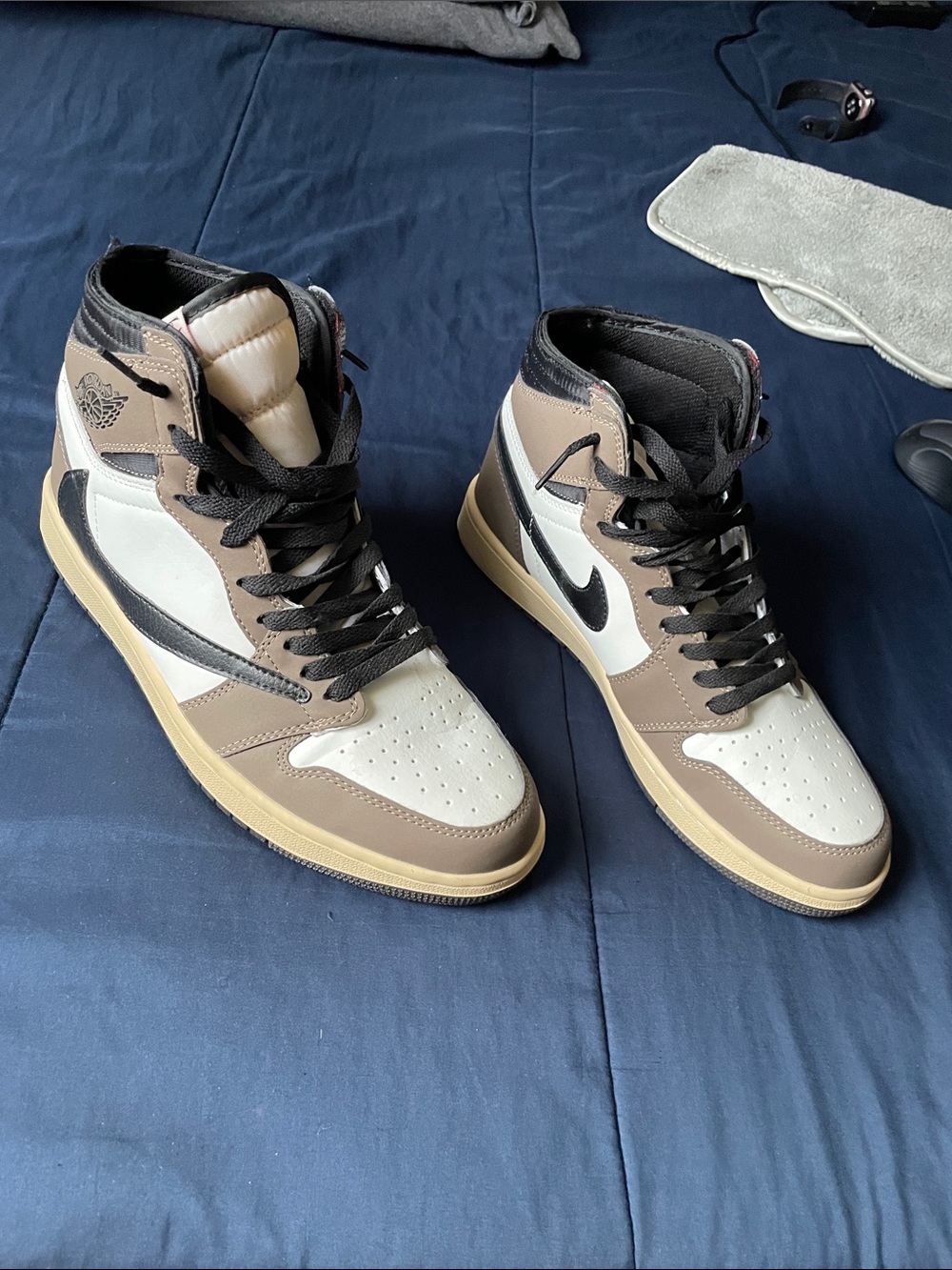 Jordan 1 Retro High OG SP
Travis Scott Mocha